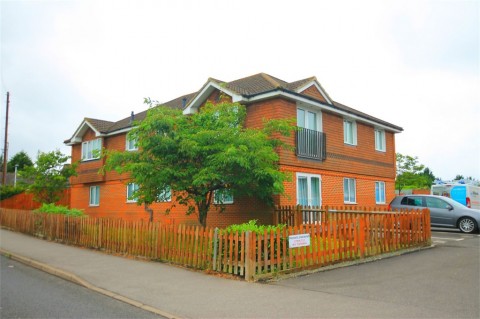 View Full Details for Guildford Road Ash,Hampshire GU12 6BE