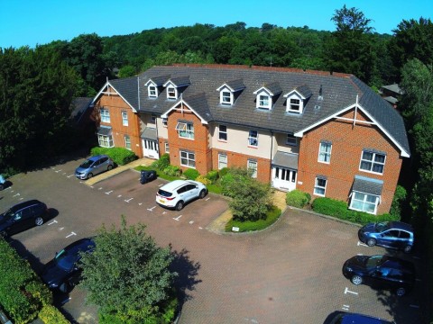 View Full Details for 6 Petworth Court
