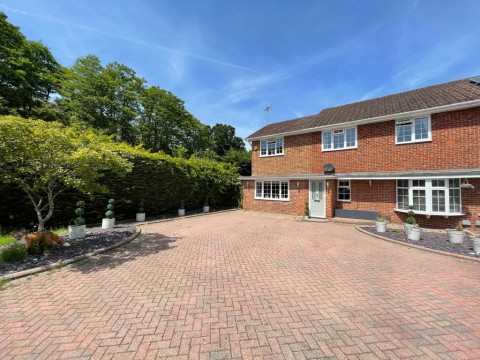 View Full Details for Gloucester Close, Frimley Green