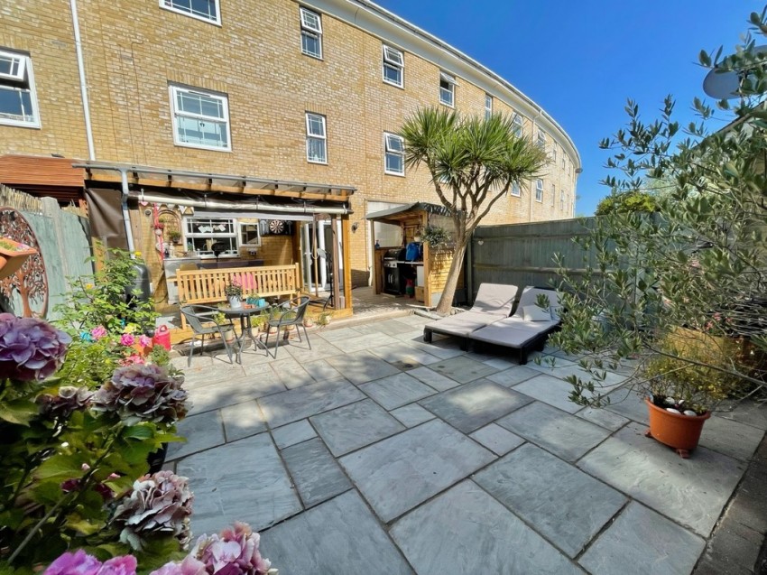 Images for Dettingen Crescent, Deepcut, Camberley