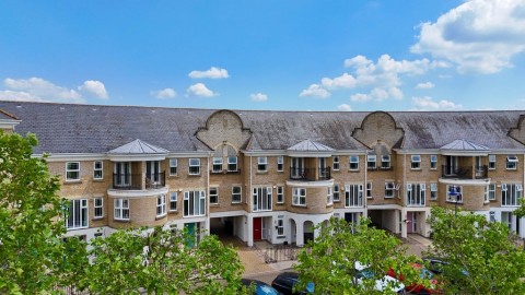 View Full Details for Dettingen Crescent, Deepcut