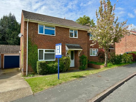 View Full Details for Pevensey Way, Frimley