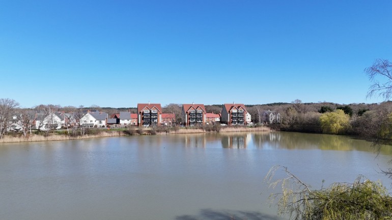 Lake Avenue, Mytchett, Camberley