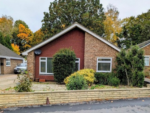 View Full Details for Alphington Avenue ,Surrey GU16 8LY