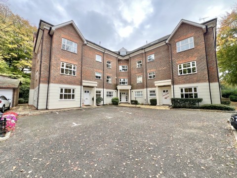 View Full Details for Woodbridge Drive, Camberley