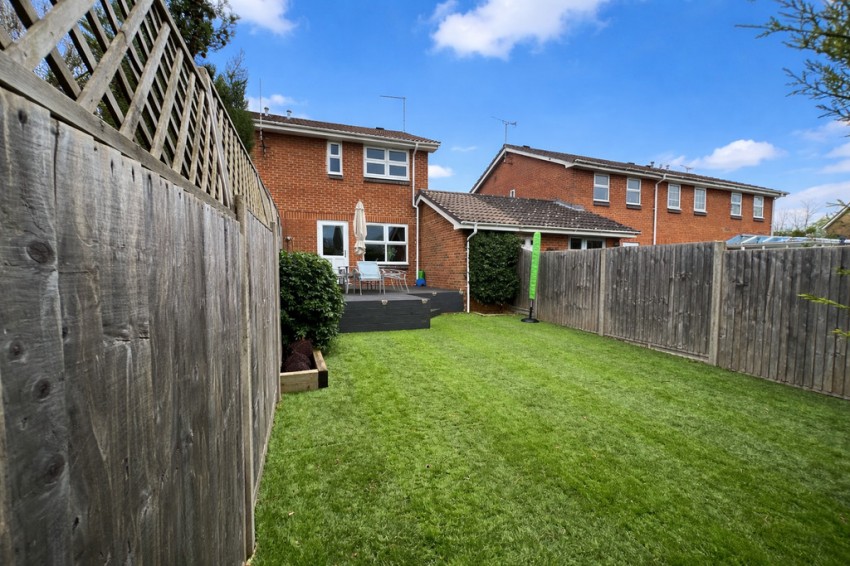 Images for Broom Field, Lightwater